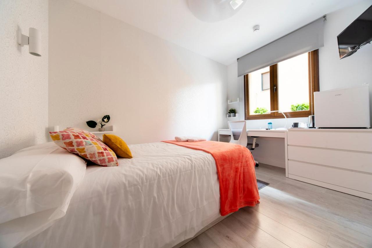 Vizcainos Home Away เซโกเวีย ภายนอก รูปภาพ