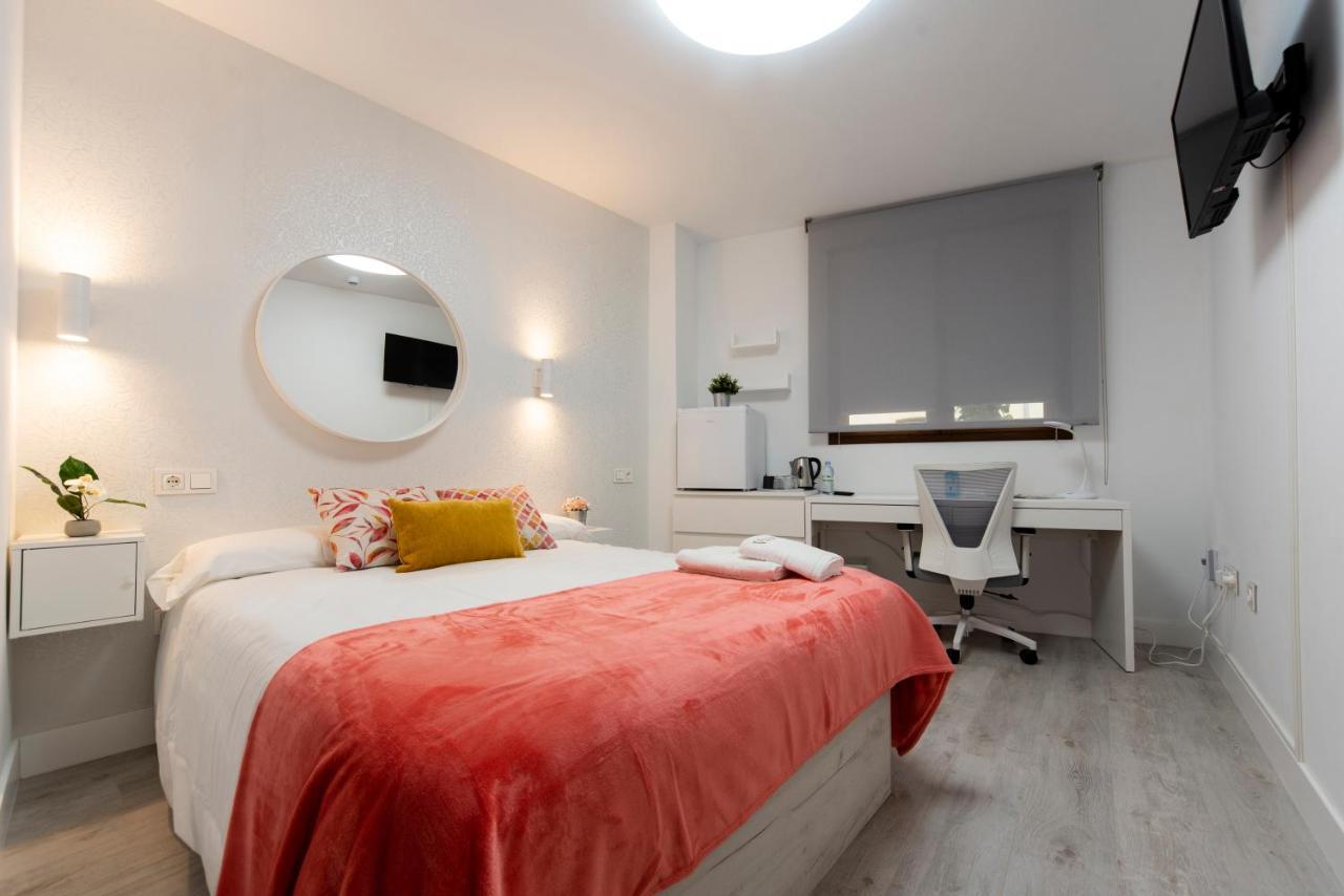 Vizcainos Home Away เซโกเวีย ภายนอก รูปภาพ