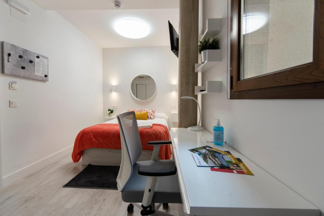 Vizcainos Home Away เซโกเวีย ภายนอก รูปภาพ