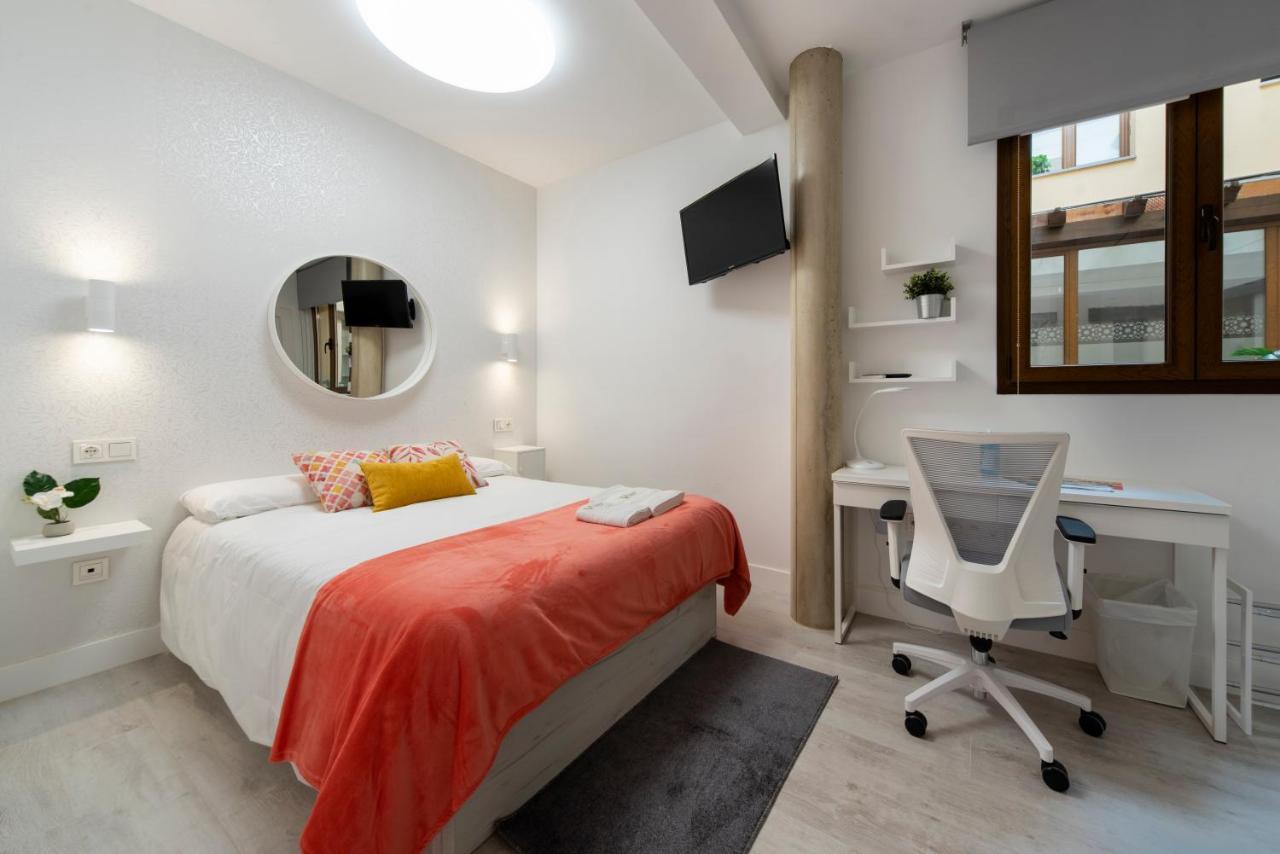 Vizcainos Home Away เซโกเวีย ภายนอก รูปภาพ