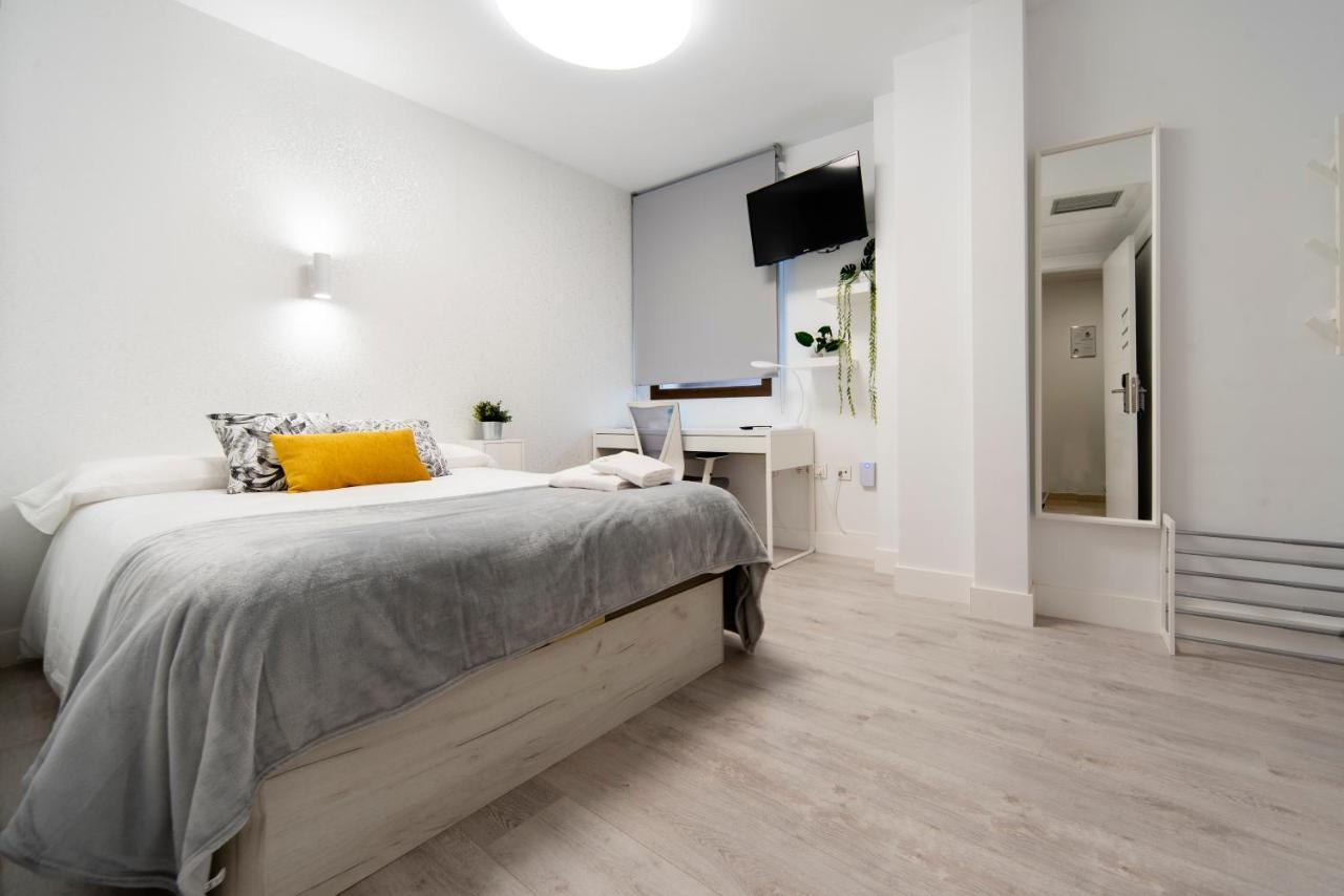 Vizcainos Home Away เซโกเวีย ภายนอก รูปภาพ