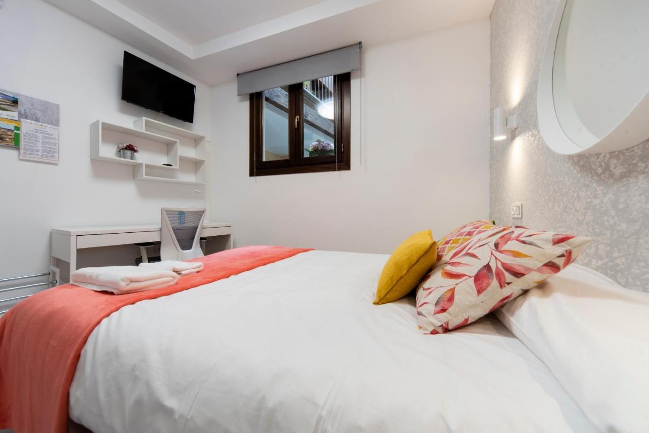 Vizcainos Home Away เซโกเวีย ภายนอก รูปภาพ