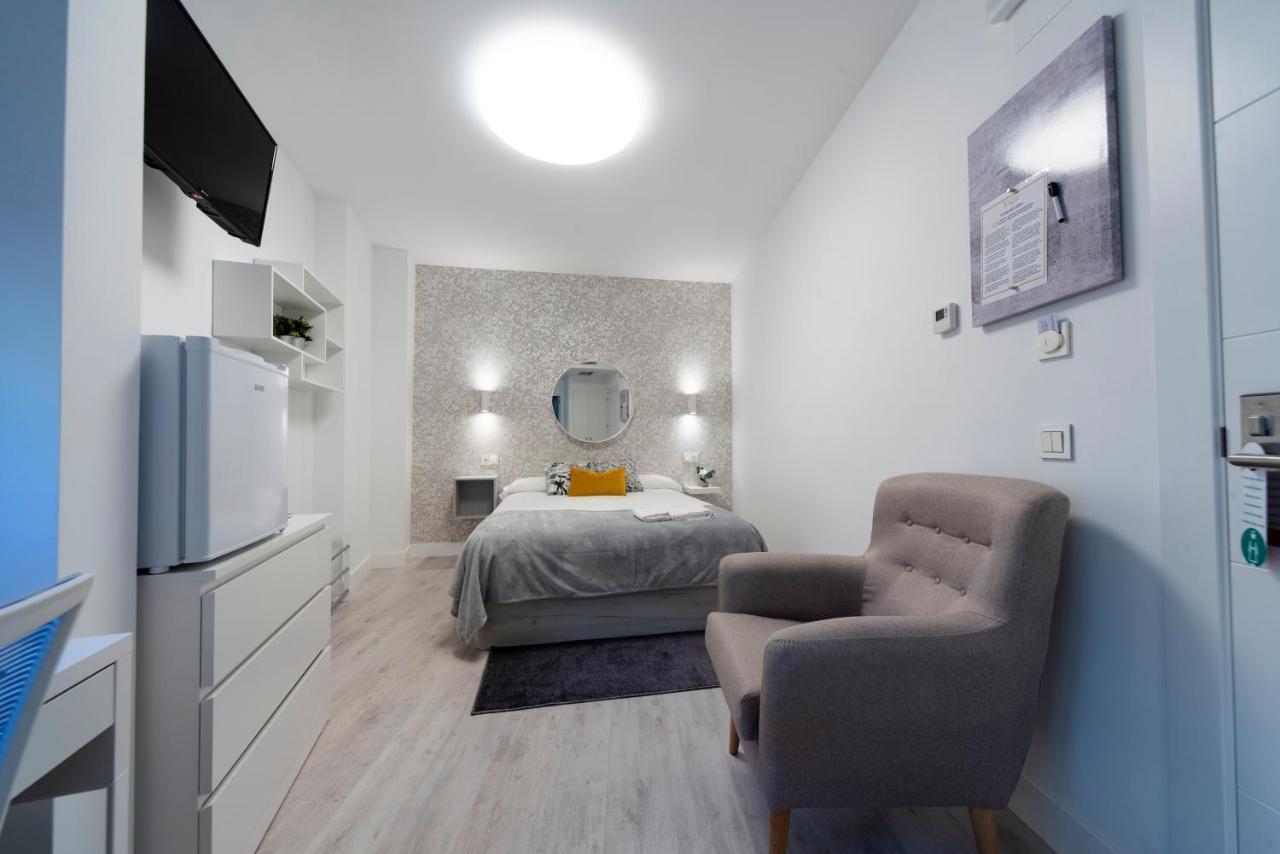 Vizcainos Home Away เซโกเวีย ภายนอก รูปภาพ